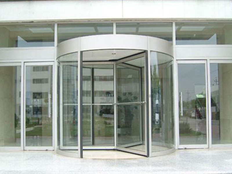 無錫旋轉(zhuǎn)門廠家揭曉入口安裝旋轉(zhuǎn)門的好處