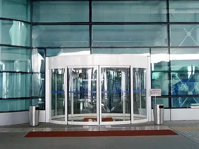 無錫自動門供應(yīng)商解答自動門于機場的便利