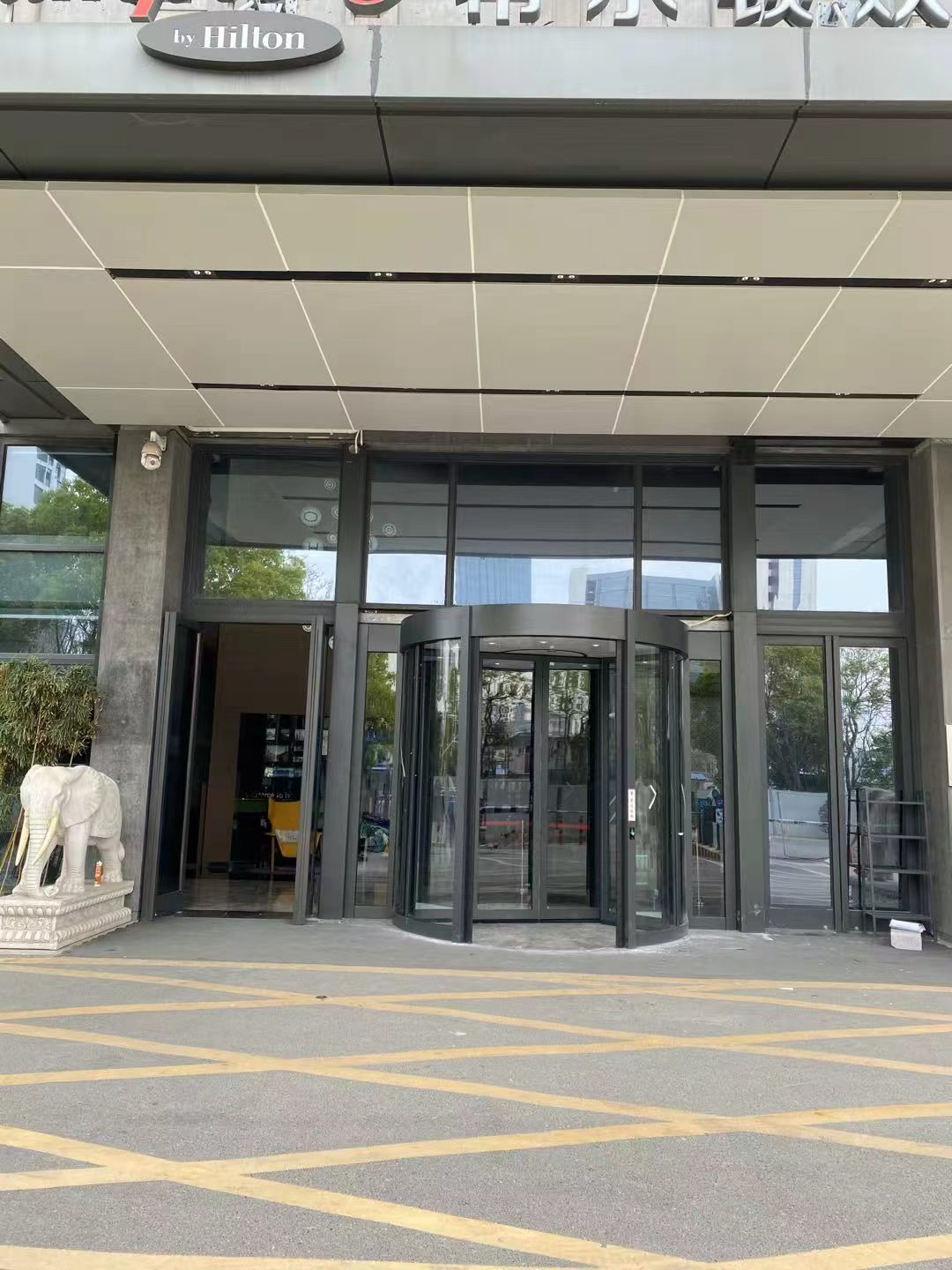 選購旋轉(zhuǎn)門的常見誤區(qū)有哪些?